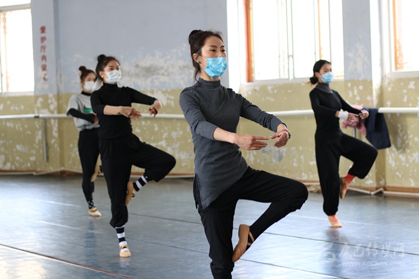 我州文藝場(chǎng)館有序“復蘇”