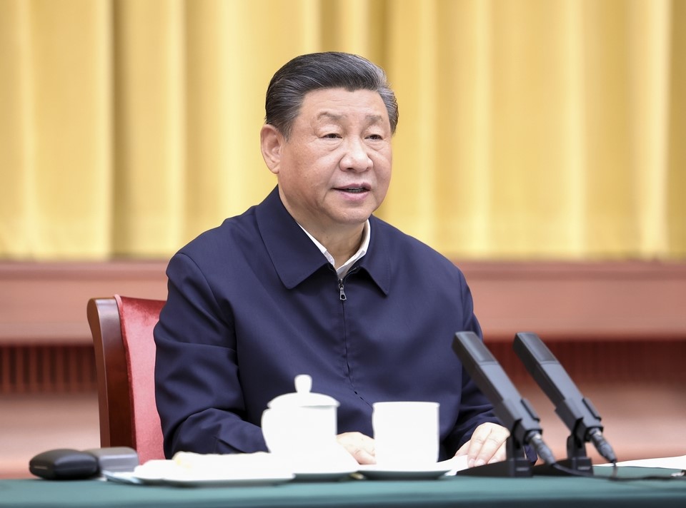 2024年3月20日下午，中共中央總書(shū)記、國家主席、中央軍委主席習近平在湖南省長(cháng)沙市主持召開(kāi)新時(shí)代推動(dòng)中部地區崛起座談會(huì )并發(fā)表重要講話(huà)。新華社記者 鞠鵬 攝 
