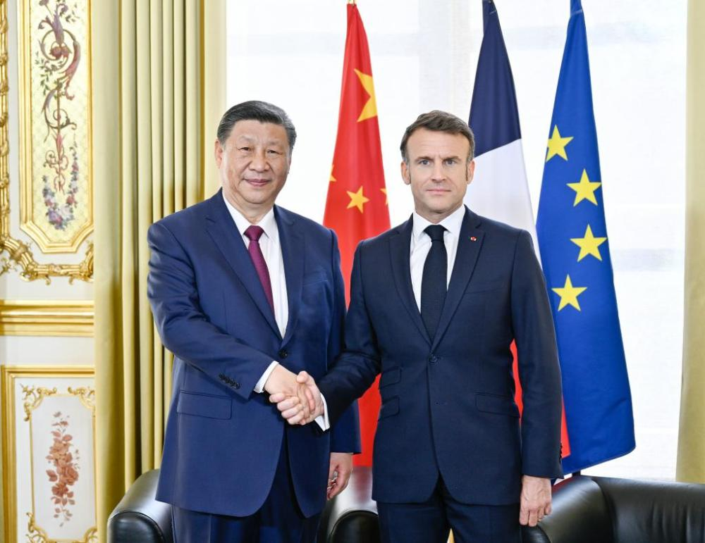當地時(shí)間5月6日下午，國家主席習近平在巴黎愛(ài)麗舍宮同法國總統馬克龍舉行會(huì )談。新華社記者 殷博古 攝