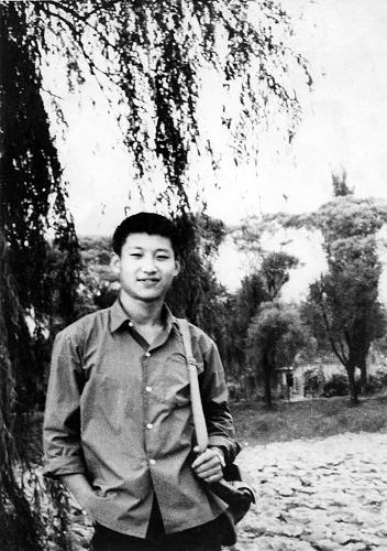 這是1972年，插隊回京探親時(shí)的習近平。