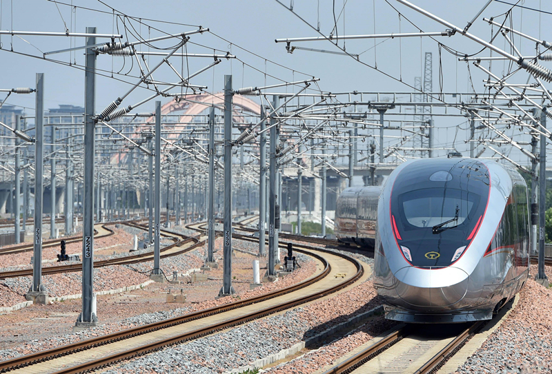 2022年6月20日，濟鄭高鐵鄭州首發(fā)G9206次列車(chē)駛出鄭州東站。